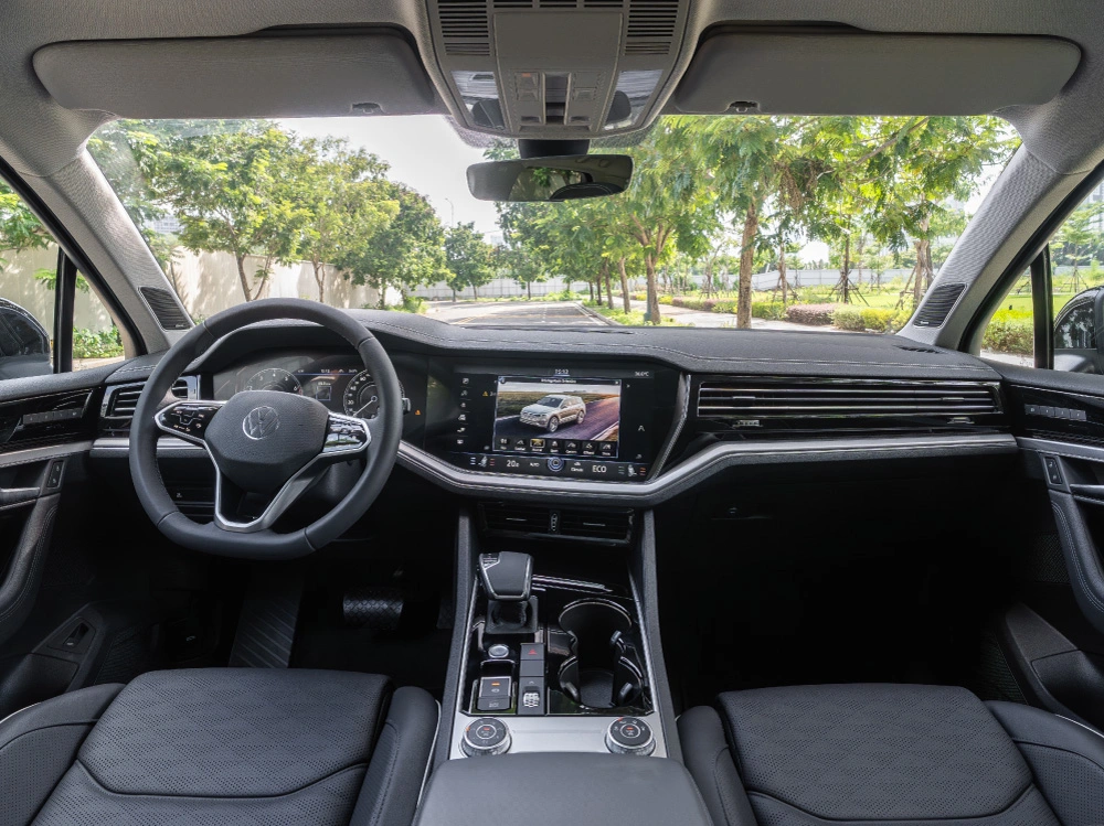 nội thất đa phương tiện volkswagen touareg